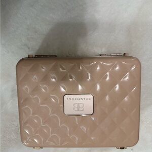 Beautifect Makeup Box